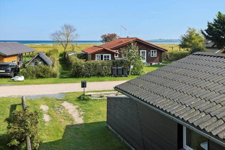 House with barbecue & patio | Beach nearby | Pet-friendly — photo 2