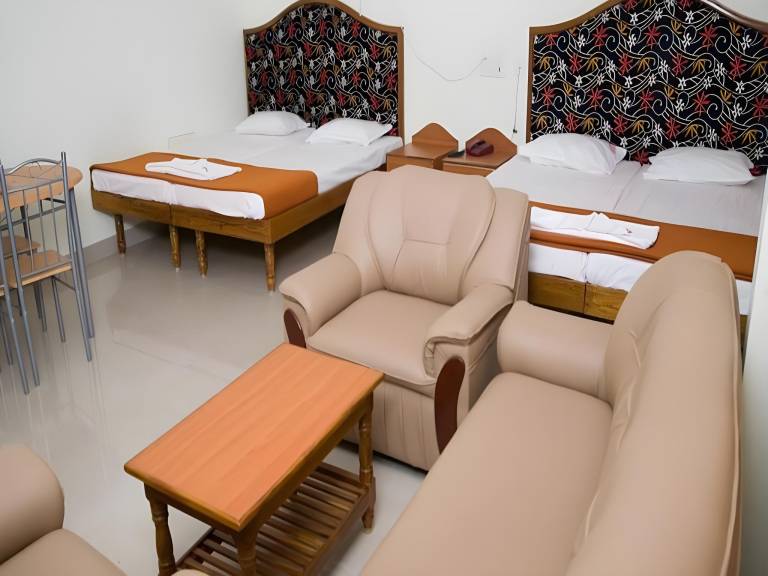 Hotel Vihas Inn Tirupati- Near Alipiri — photo 5