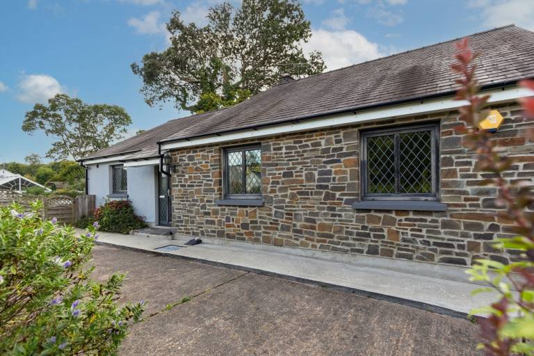Cabin Tenby