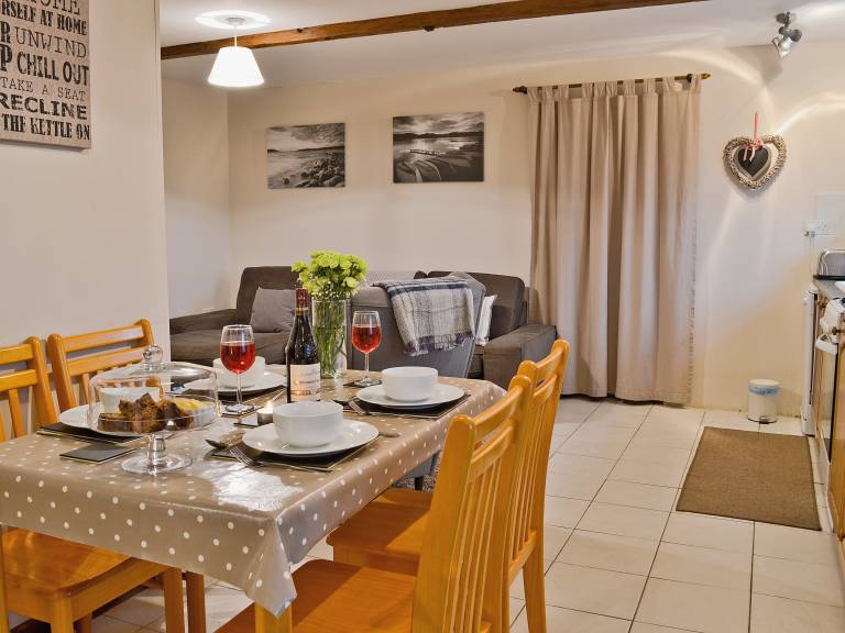 Cottage with garden | River view — photo 4