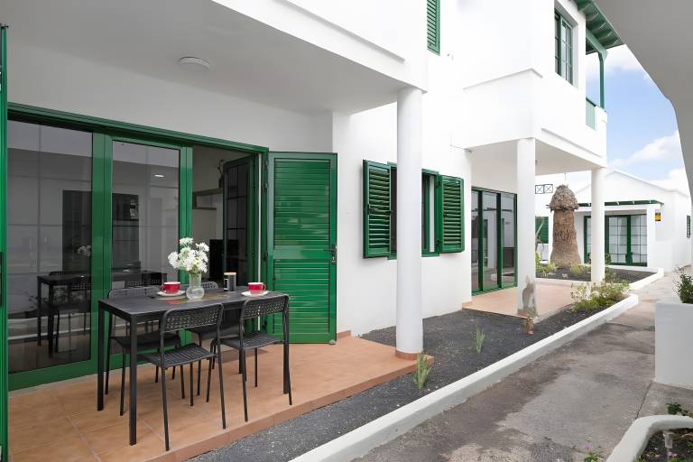 Vacation home with pool, fast internet & patio | Good for workation | Pet-friendly — photo 2