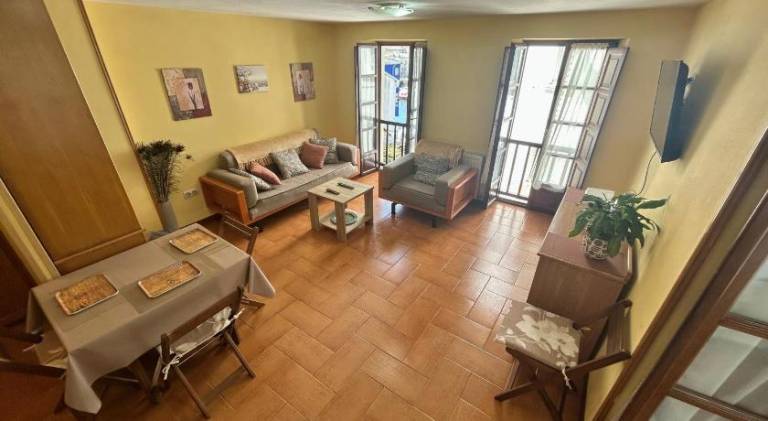 Holiday apartment with terrace — photo 2