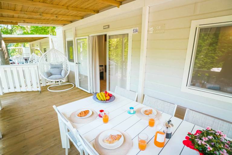 Mobilehome with air conditioning, terrace and pool — photo 5