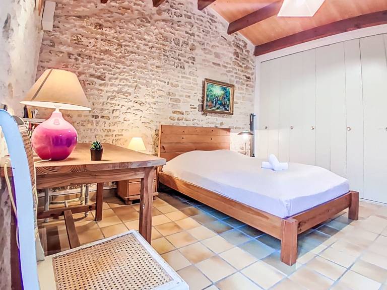 Fully equipped charming vacation home with garden, BBQ & terrace | Pet-friendly — photo 3