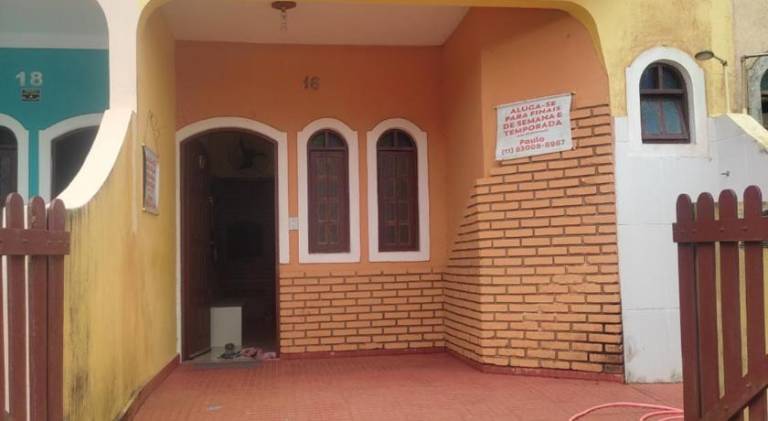 House with 1 room for 7 persons in Itanhaém