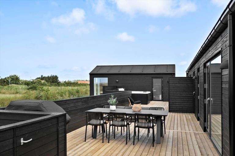 Fully equipped charming house with terrace, sauna & grill | Pets are welcome — photo 3