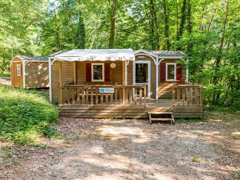 Family-oriented mobile home with heated pool & terrace | Dogs allowed — photo 4