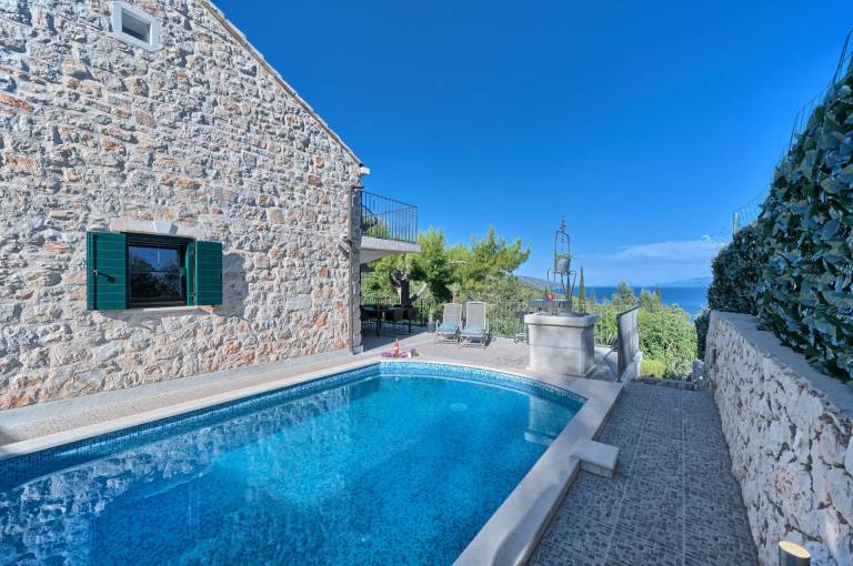 Villa Breeze - with stunning views and pool on Hvar by MyWaycation — photo 2