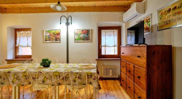 Rental apartment with 2 rooms for 5 persons — photo 4