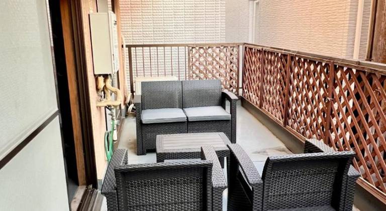 Holiday apartment with patio & hot tub — photo 4