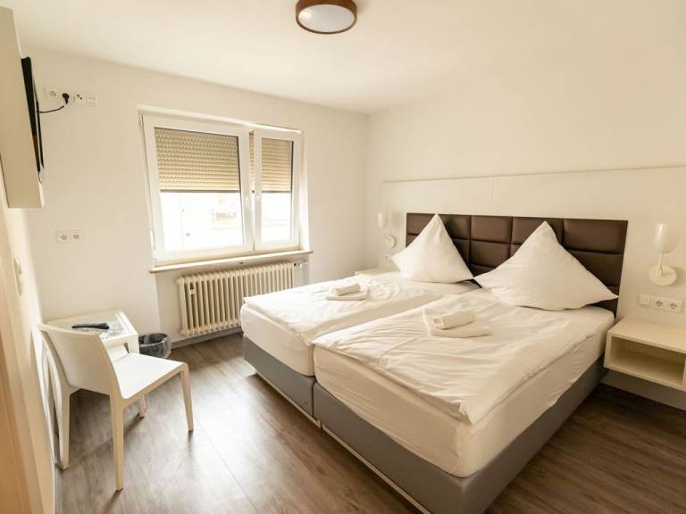 Doppelzimmer Standard Zi 2 4