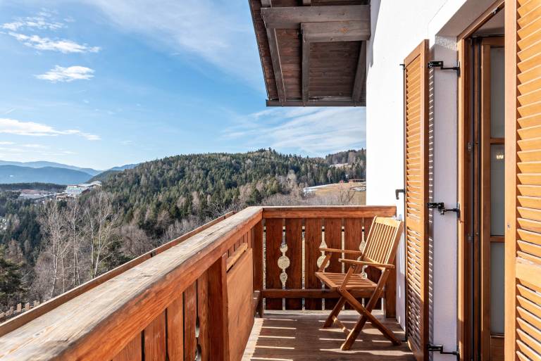 Farm 'Alpin Farm Linde' with Mountain View, Shared Garden and Wi-Fi in Renon