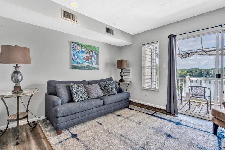 Condo North Shore