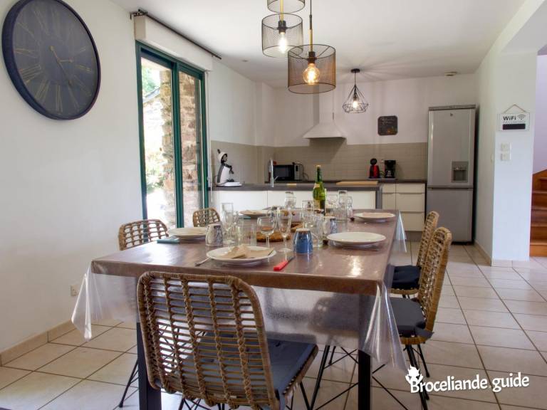 Gite with BBQ, garden & terrace — photo 2