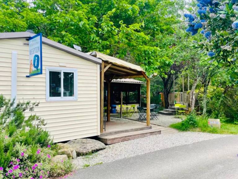 RV with terrace & heated pool — photo 2