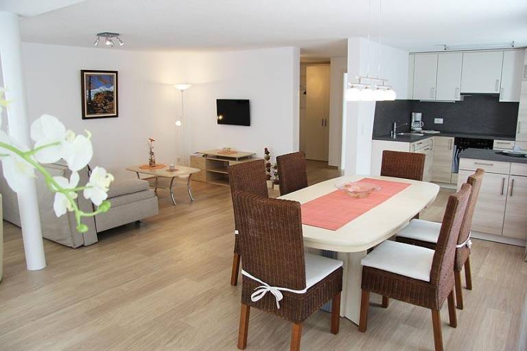 Ferienwohnung in Saas-Fee, für max. 4 Personen Ferienwohnung in Saas-Fee, für max. 4 Personen