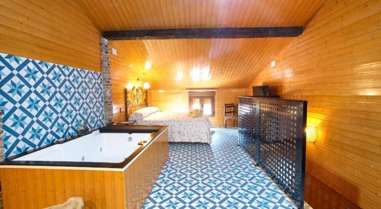 Beautiful house with grill, terrace & hot tub | Pets are welcome — photo 3