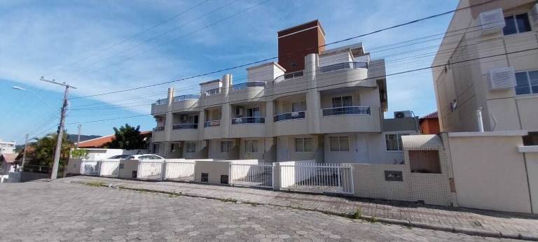 Casa Bombinhas