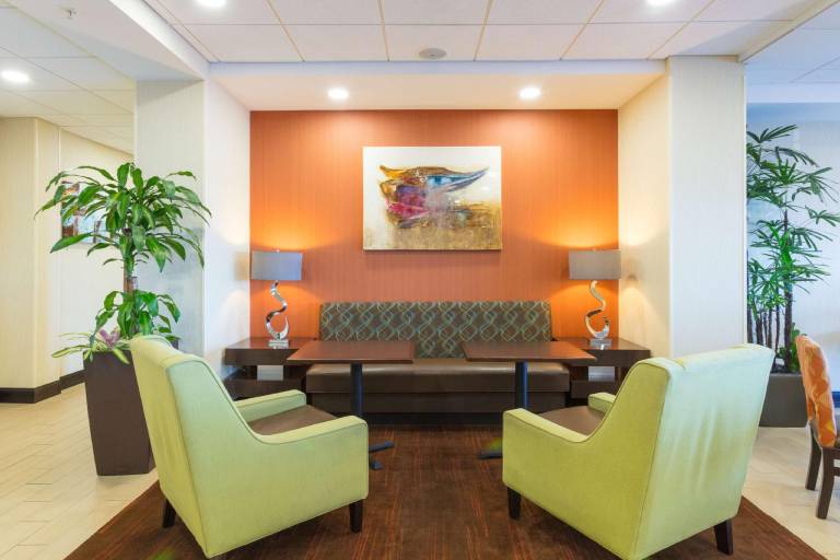 Hampton Inn Daytona Beach/Beachfront — photo 4