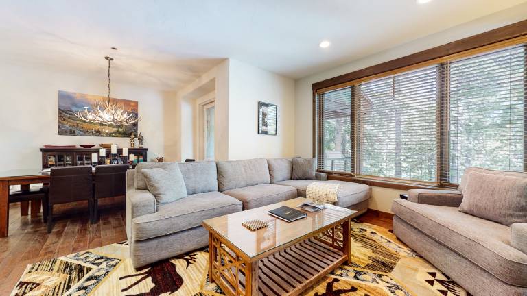 Woodwinds 1323 Pet-Friendly, On Sierra Star Golf Course, Garage and Jacuzzi, Luxury Home — photo 5
