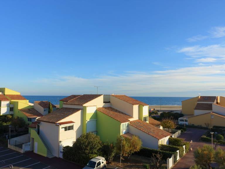 Rental apartment with patio | Sea view — photo 2