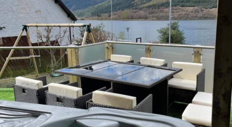 House with hot tub | Pet-friendly — photo 5
