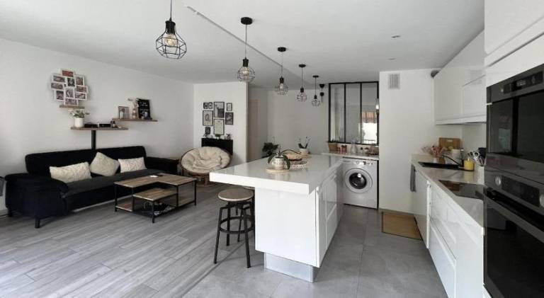 Holiday apartment with 2 rooms for 4 persons in Menton