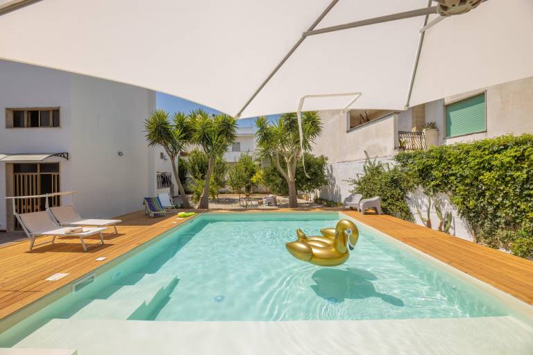 Villa with barbecue & private pool | Pets allowed — photo 2