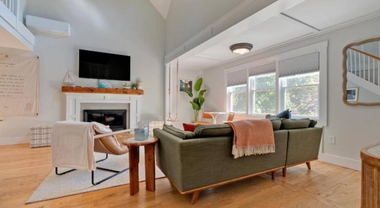 Spacious vacation home with pool | Perfect for remote work | Dogs allowed — photo 4