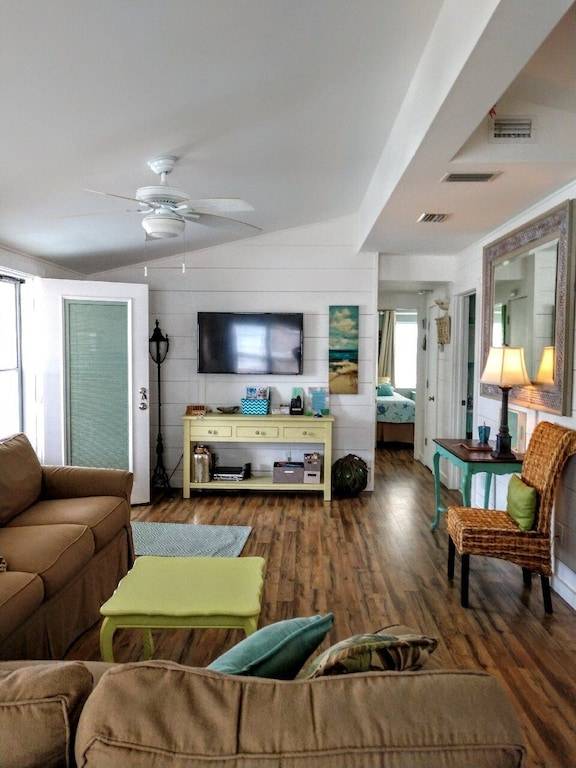 Cabin  St. Augustine