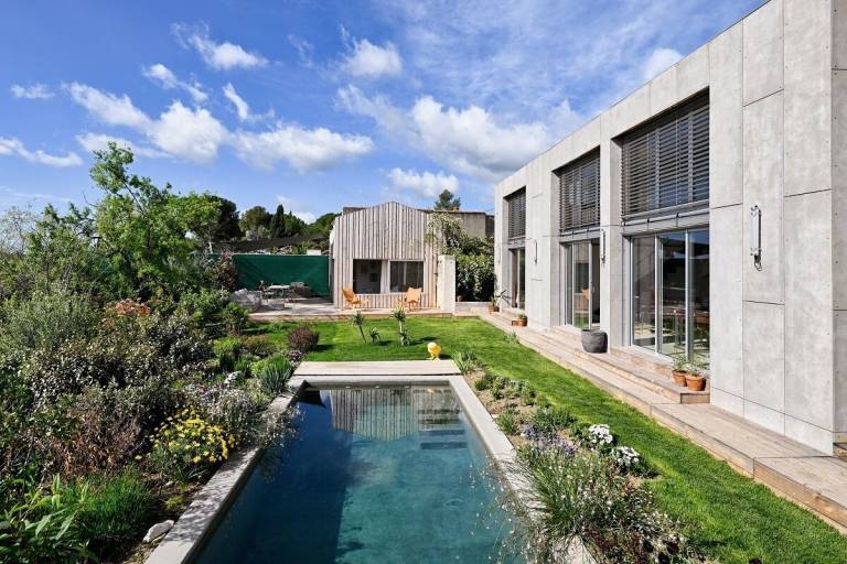 House  Calvisson