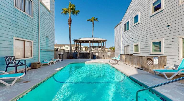 Wonderful apartment with pool | Close to the beach | Pets allowed — photo 3