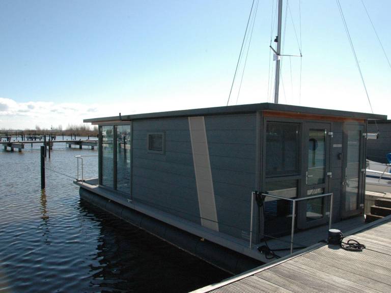 Houseboat Purmerend