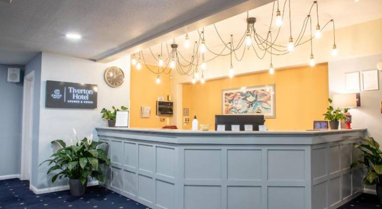 Tiverton Hotel Lounge & Venue — photo 4