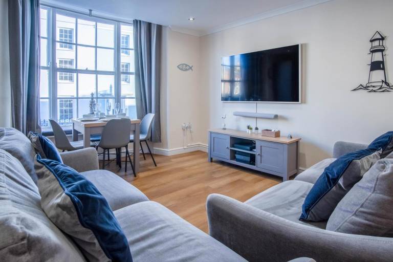 Apartment with yard & fast internet | Beach view in Tenby