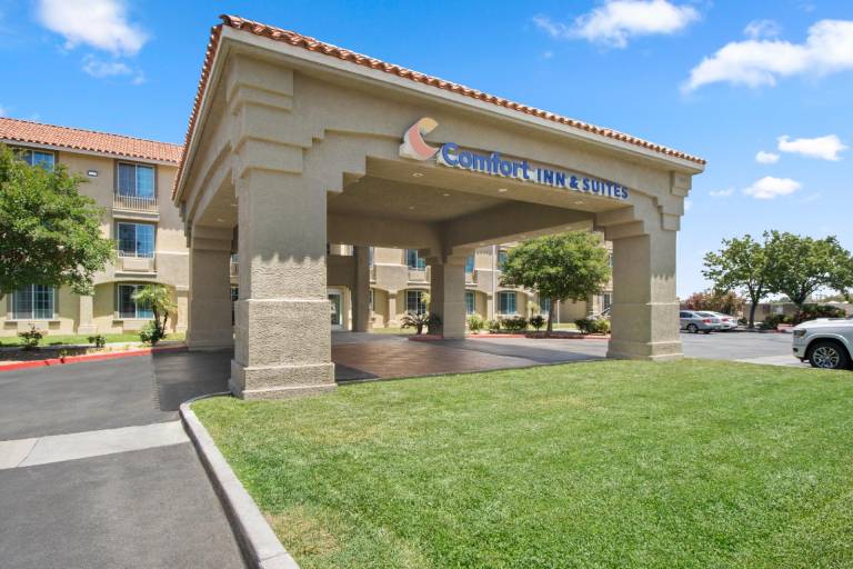 Comfort Inn & Suites Lancaster Antelope Valley in Lancaster, CA