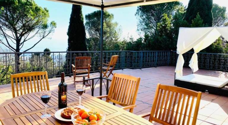 Villa with hot tub, sauna & pool | Pets are welcome — photo 5