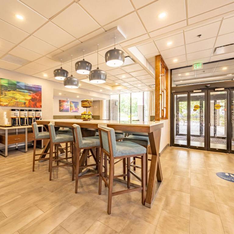 Hampton Inn Gainesville — photo 3