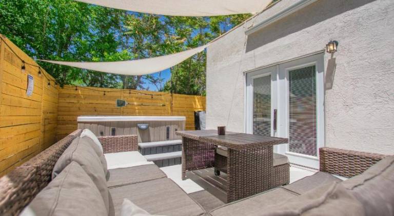 Ample house with jacuzzi | Pets are welcome — photo 4