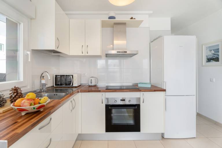 Wonderful apartment with fast internet | Beach view | Next to the beach | Perfect for remote work | Pets allowed in Santa Cruz de Tenerife