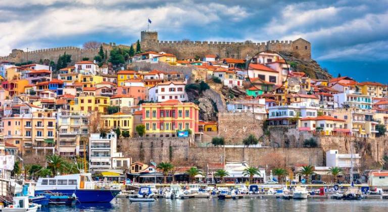 Rental apartment with garden, patio & BBQ in Kavala