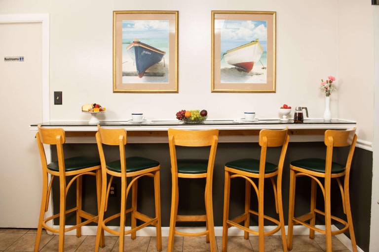 Rodeway Inn Middletown - Newport — photo 3