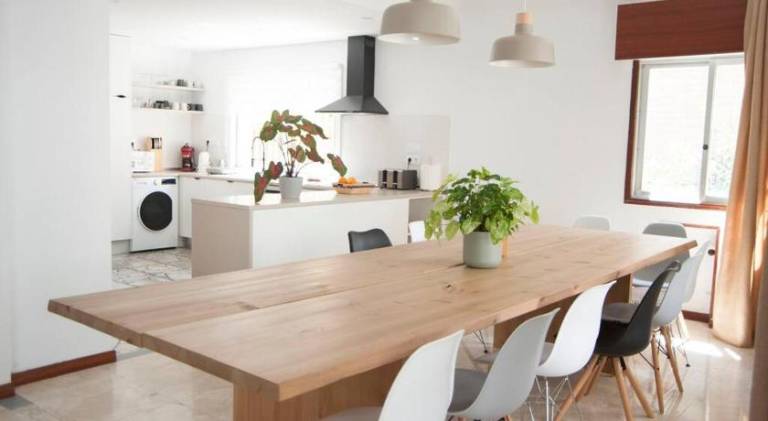 Vacation home with terrace, yard & BBQ in Vigo