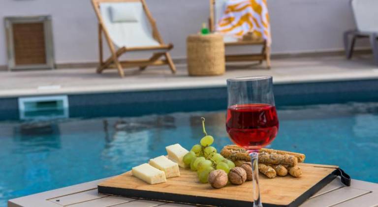 Holiday apartment with pool | Pets allowed — photo 4