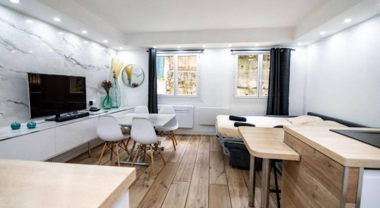 Fully equipped pleasant rental apartment | Pets allowed in Saint-Jean-Cap-Ferrat