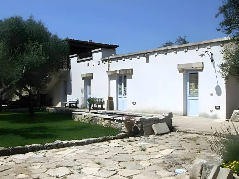 Farm with garden, pool & patio in Santa Cesarea Terme