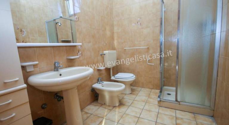 Holiday apartment with 3 rooms for 8 persons — photo 5