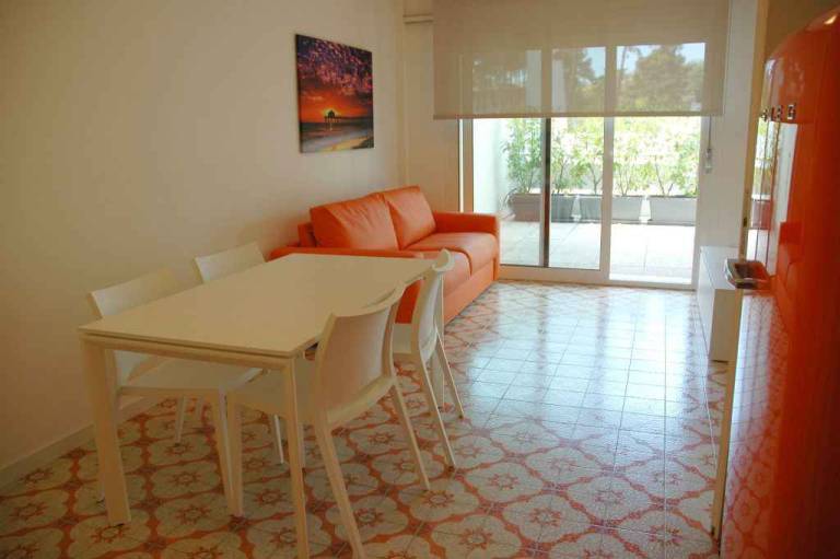 Holiday apartment with yard & terrace | Next to the beach | Pets allowed — photo 4