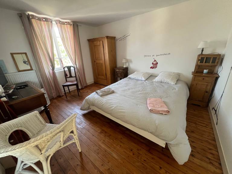Bed and Breakfast 'Chambre Privative' with Shared Terrace, Private Garden and Wi-Fi — photo 2