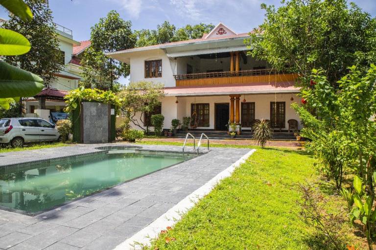 Villa with garden, pool & grill | Perfect for remote work | Pets allowed — photo 3